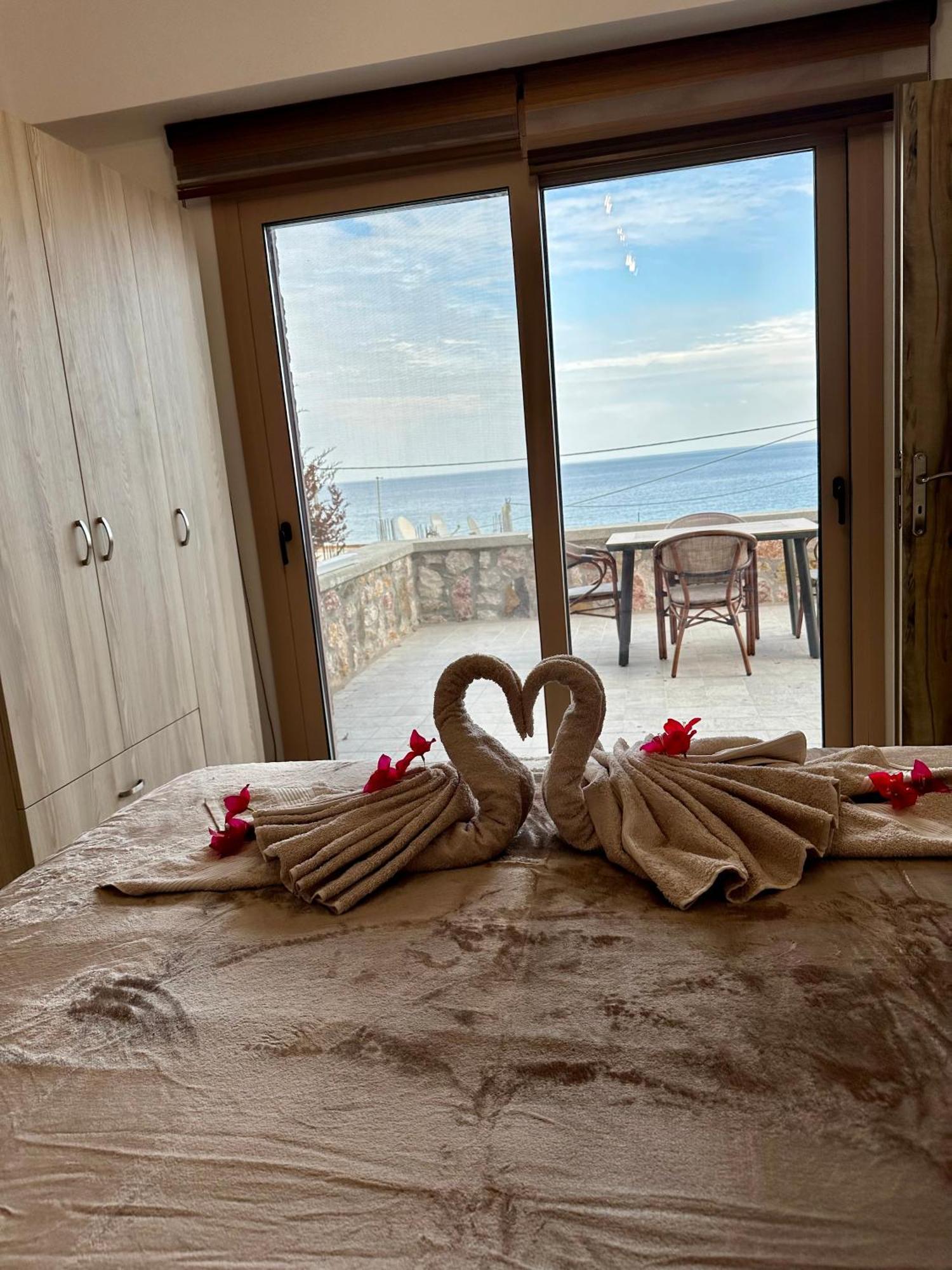 Anemos Villa Stegna 아크앤젤로스 외부 사진